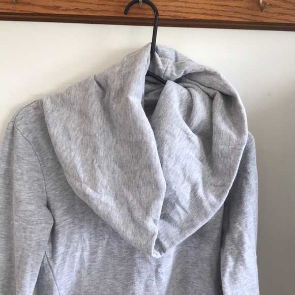 Grey sweater - Picture 3 of 5